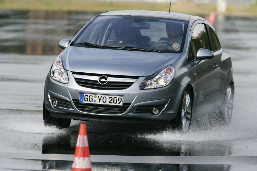  Opel Corsa 2007 года  (фото 94 из 96)
